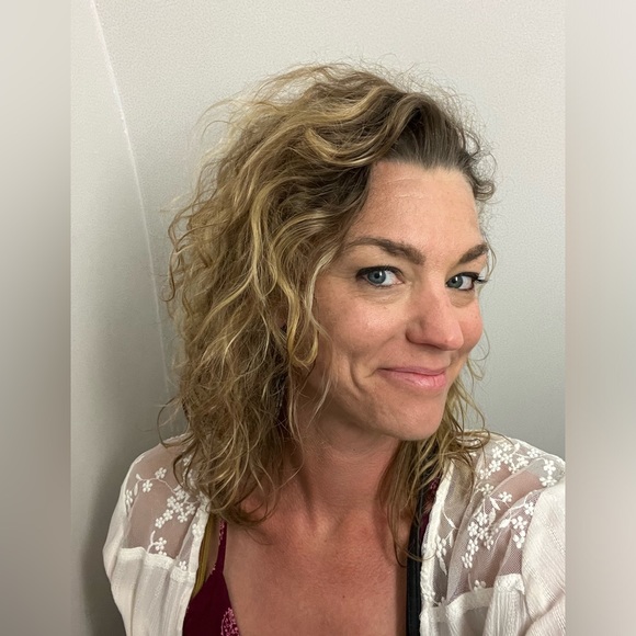 Meet your Posher, Jamie - Picture 1 of 3